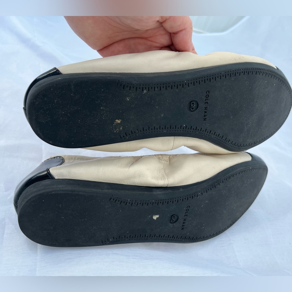 Cole Haan Elsie Ballet Flats Toe Cap & Black Front Bow size 9,5 - Picture 9 of 15